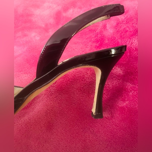 Authentic Manolo Blahnik quilted leather slingback heels. - Picture 15 of 17